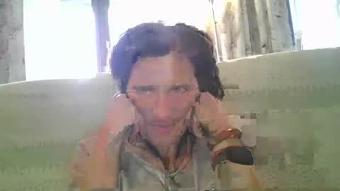 Snapshot of piediniecollant chatting on 15, 11, 2025 PIEDINIECOLLANT online show from 15, 11, 2025