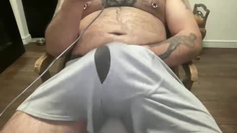 Snapshot of pierced_leather chatting on 9, 1, 2025 pierced_leather online show from 9, 1, 2025