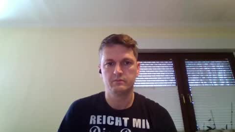 Snapshot of piercingsxxx chatting on 10, 4, 2026 piercingsxxx online show from 10, 4, 2026