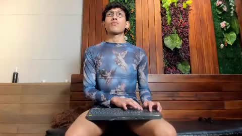 Snapshot of pierre_leroy_ chatting on 13, 7, 2026 Pierre Leroy online show from 13, 7, 2026