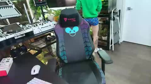 Pierre Fitch online show from 7, 1, 2026