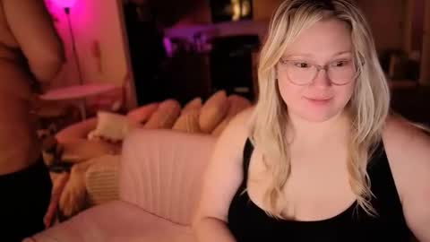 Snapshot of piggyrose chatting on 7, 2, 2026 Piggy Rose online show from 7, 2, 2026