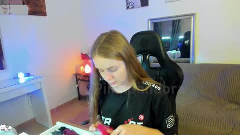 PiinkPandora online show from 9, 11, 2025