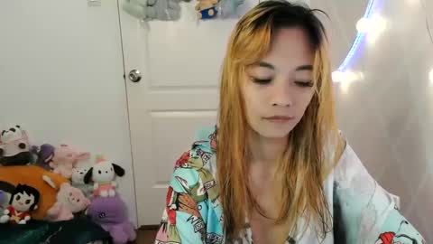 pinay beauty14 online show from 11, 1, 2025