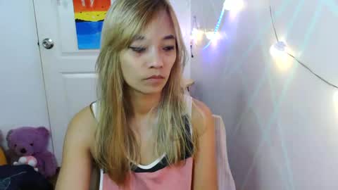 pinay beauty14 online show from 13, 2, 2025