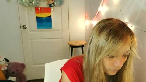 pinay beauty14 online show from 18, 2, 2025