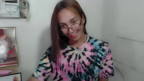 lucyLove online show from 6, 2, 2025