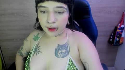Snapshot of pink_dustt chatting on 18, 9, 2025 weedcandy ig y twitter xpink dustt online show from 18, 9, 2025