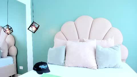 weedcandy ig y twitter xpink dustt online show from 15, 7, 2026