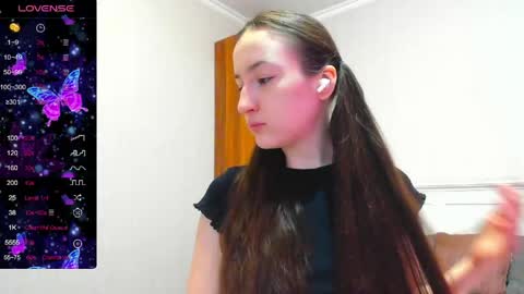 pink_soda33 online show from 28, 5, 2026