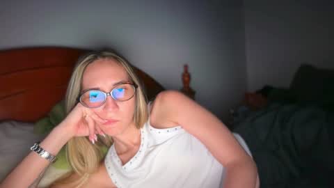 Snapshot of pinkilola chatting on 1, 7, 2026 Pinkilola online show from 1, 7, 2026