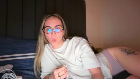 Snapshot of pinkilola chatting on 19, 7, 2026 Pinkilola online show from 19, 7, 2026