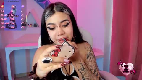 PINKK online show from 5, 1, 2026