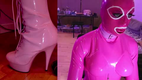 pinklatexgurl online show from 19, 12, 2025