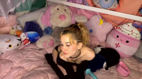 Snapshot of pinkocean3 chatting on 21, 1, 2025 Gwenie online show from 21, 1, 2025