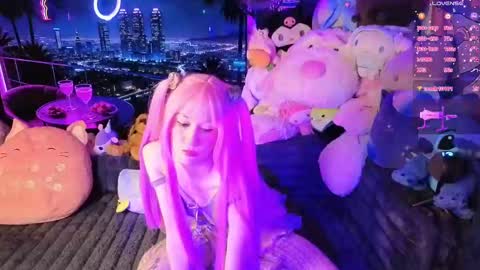 Snapshot of pinkocean3 chatting on 29, 9, 2025 Gwenie online show from 29, 9, 2025