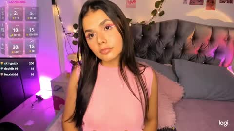 Snapshot of pinkpantherr_ chatting on 7, 12, 2024 Sarah .. online show from 7, 12, 2024