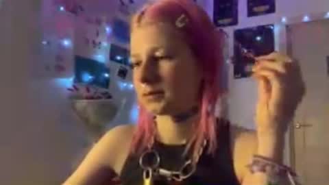 Snapshot of pinkvampire chatting on 18, 9, 2025 Sara online show from 18, 9, 2025