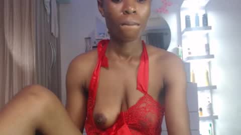 Snapshot of pinkxjuicy chatting on 14, 10, 2025 pinkxjuicy online show from 14, 10, 2025