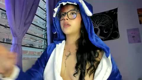 Snapshot of pinky_promiseex chatting on 21, 9, 2025 pinky_promiseex online show from 21, 9, 2025