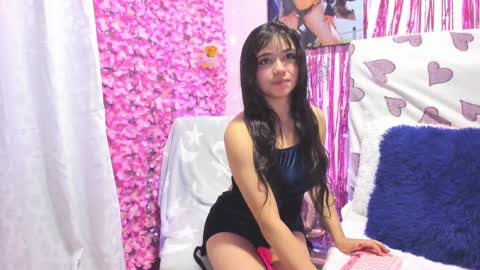 Snapshot of pinky_purr chatting on 19, 9, 2025 Pinky Purr online show from 19, 9, 2025