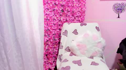 Snapshot of pinky_purr chatting on 1, 10, 2025 Pinky Purr online show from 1, 10, 2025