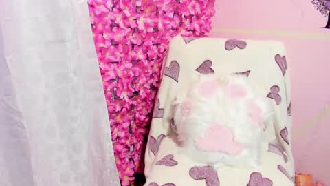 Snapshot of pinky_purr chatting on 2, 10, 2025 Pinky Purr online show from 2, 10, 2025