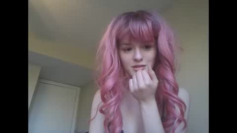 Snapshot of pinkykittykat chatting on 16, 4, 2026 pinkykittykat online show from 16, 4, 2026