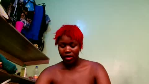 Snapshot of pinkylips_ebony chatting on 17, 6, 2026 pinky online show from 17, 6, 2026