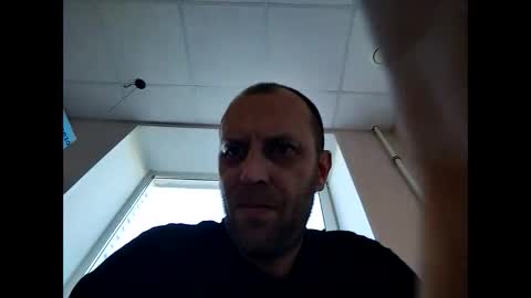 Snapshot of pinochet1982 chatting on 11, 9, 2025 Maxwhite online show from 11, 9, 2025