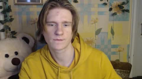 Snapshot of pinochetti chatting on 14, 11, 2025 Incubus online show from 14, 11, 2025