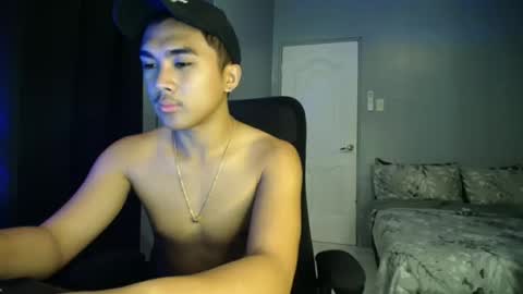 Snapshot of pinoyadriannexxx chatting on 27, 9, 2025 Adrianne online show from 27, 9, 2025