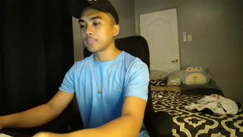 Snapshot of pinoyadriannexxx chatting on 2, 10, 2025 Adrianne online show from 2, 10, 2025