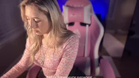 Snapshot of piperisyourho chatting on 10, 3, 2025 Piperisyourho online show from 10, 3, 2025