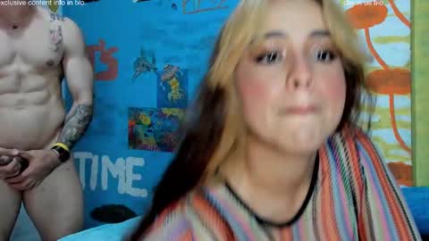 Snapshot of pipeshowtime chatting on 3, 3, 2025 VALENTINA y PIPE online show from 3, 3, 2025