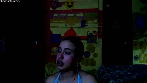 Snapshot of pipeshowtime chatting on 19, 9, 2025 VALENTINA y PIPE online show from 19, 9, 2025