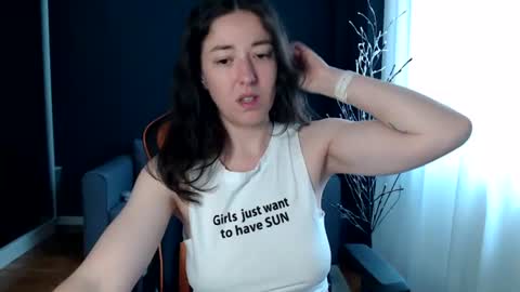 piscesgirl06 online show from 12, 6, 2026