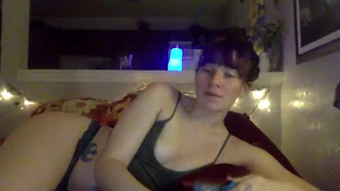 Snapshot of pixie_bella chatting on 4, 2, 2026 pixie_bella online show from 4, 2, 2026