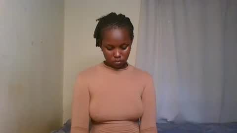 Snapshot of pixie_roman chatting on 8, 2, 2025 Majesty online show from 8, 2, 2025