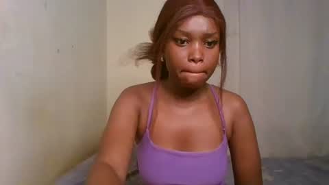 Snapshot of pixie_roman chatting on 25, 2, 2025 Majesty online show from 25, 2, 2025