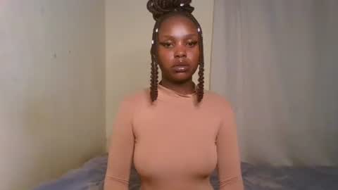 Snapshot of pixie_roman chatting on 28, 2, 2025 Majesty online show from 28, 2, 2025