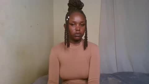 Snapshot of pixie_roman chatting on 1, 3, 2025 Majesty online show from 1, 3, 2025