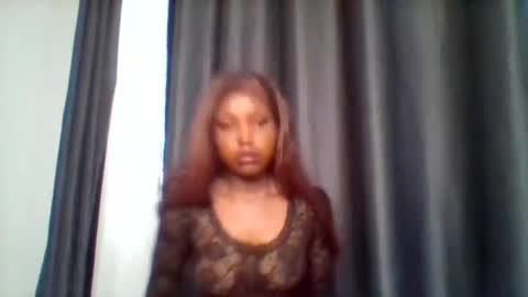 Snapshot of pixie_roman chatting on 14, 10, 2025 Majesty online show from 14, 10, 2025