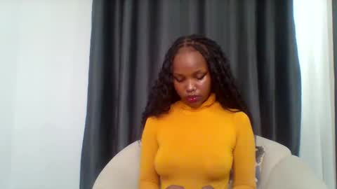 Snapshot of pixie_roman chatting on 29, 11, 2025 Majesty online show from 29, 11, 2025