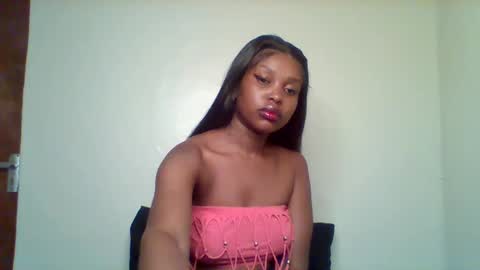 Snapshot of pixie_roman chatting on 5, 1, 2026 Majesty online show from 5, 1, 2026