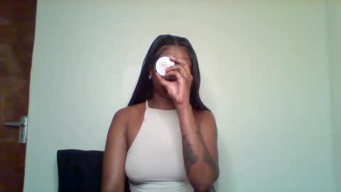 Snapshot of pixie_roman chatting on 10, 1, 2026 Majesty online show from 10, 1, 2026