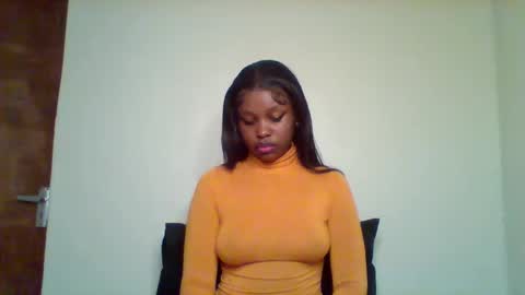 Snapshot of pixie_roman chatting on 5, 2, 2026 Majesty online show from 5, 2, 2026