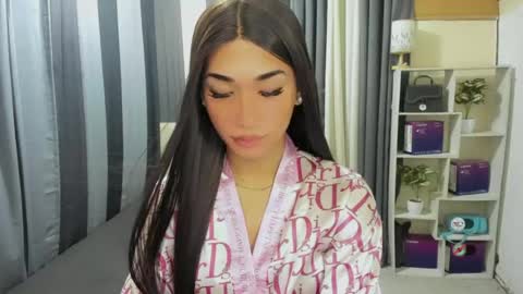 pixiedoll_ online show from 30, 6, 2026