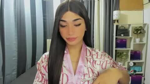 pixiedoll_ online show from 1, 7, 2026