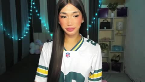 pixiedoll_ online show from 20, 7, 2026